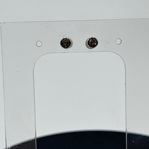 Designer Signed 14kt Yellow Gold 3mm Bezel CZ‎ Studs Earrings - Picture 4 of 12